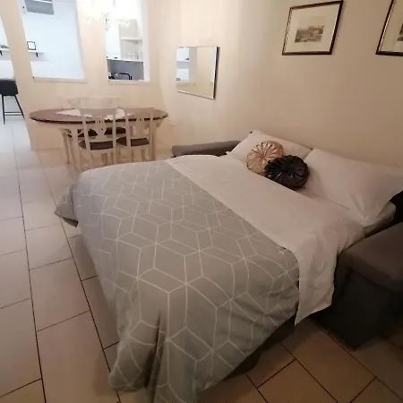 Vivere Al Ponte Vecchio Apartment