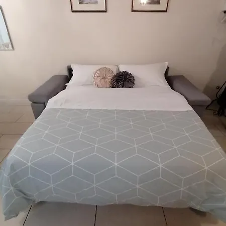 Vivere Al Ponte Vecchio Apartment *