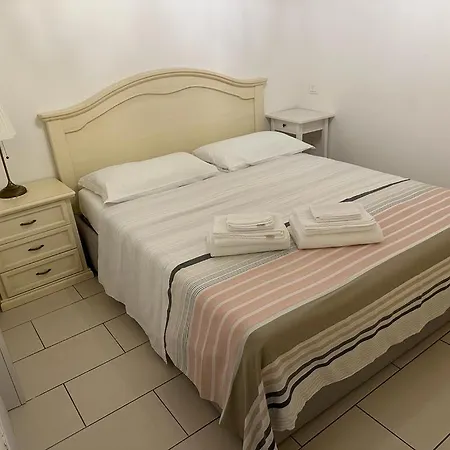 Apartment Vivere Al Ponte Vecchio